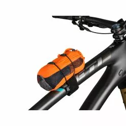 Backcountry Research Super 8 Top Tube Mount Befestigungsband -Abenteuer Taschen 248443